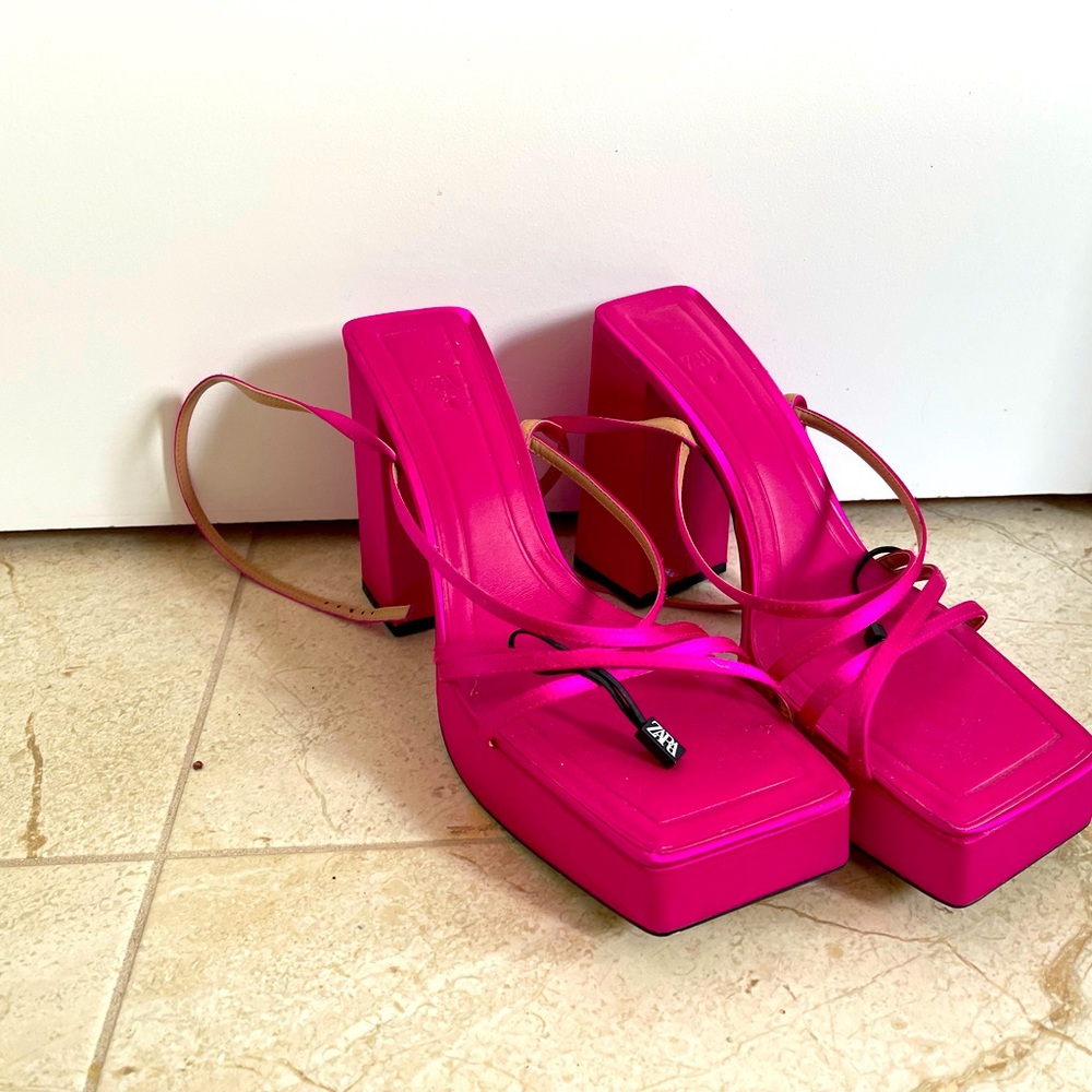 Hot pink Zara platforms